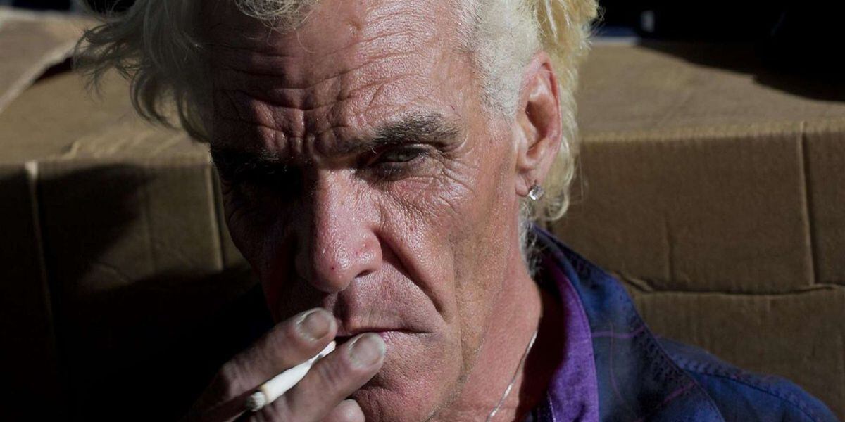 Homeless Hairdresser Gives Free Haircuts To People In Need