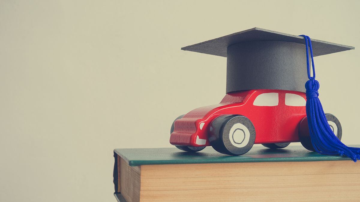 Report Best Cars for Recent College Graduates in 2020