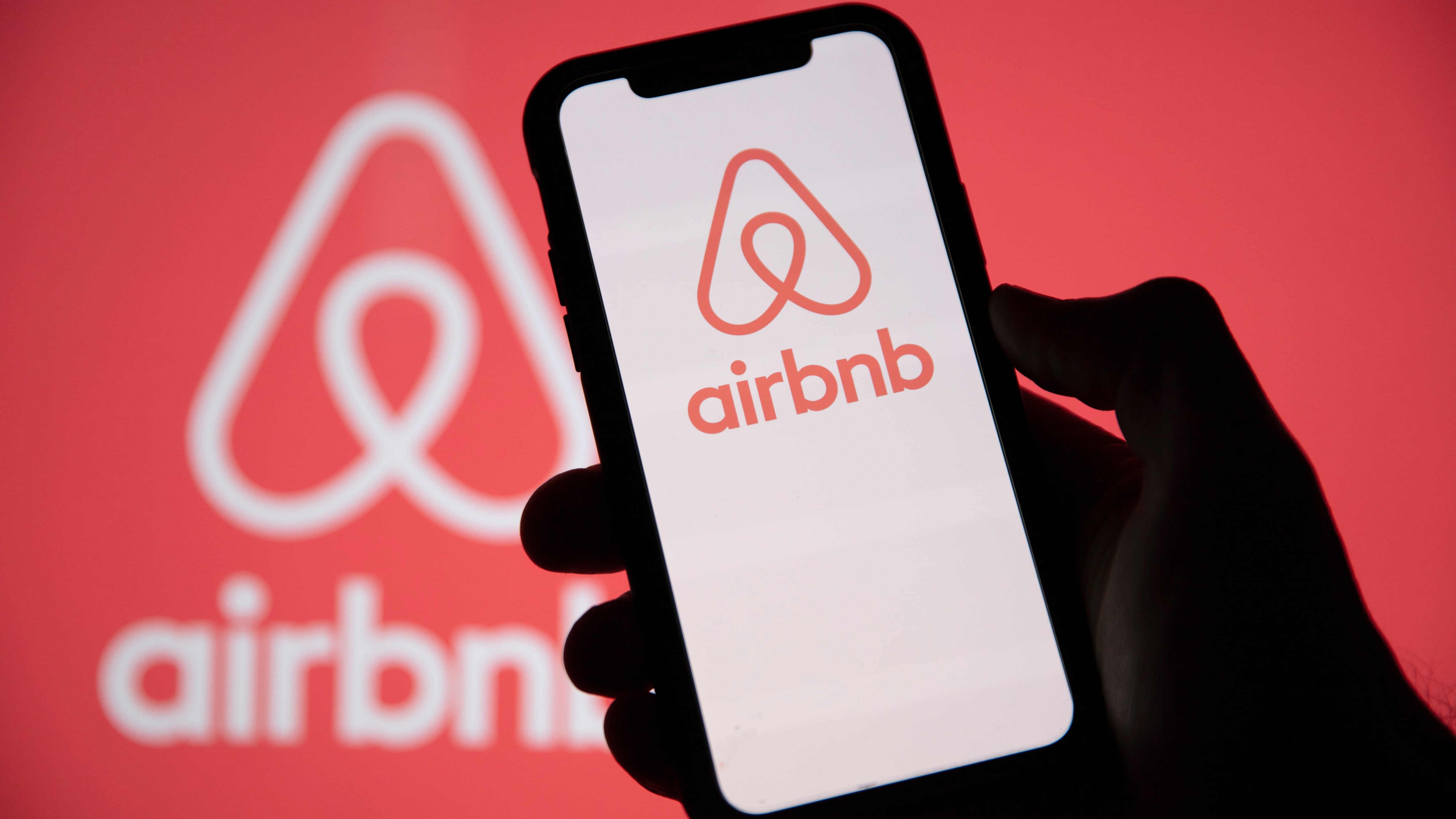 Airbnb adds Services, Experiences in new app – WFTV