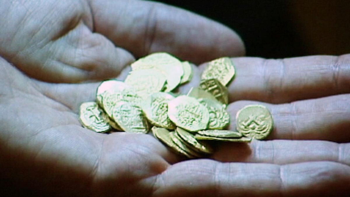 Treasure Coast divers find gold coins in sand worth 4,000 each